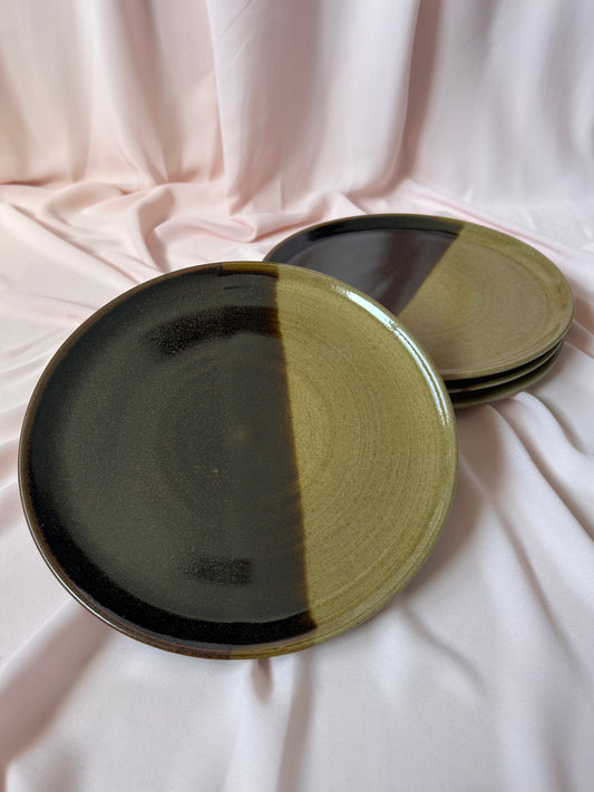 Flared Plate - Green/Black