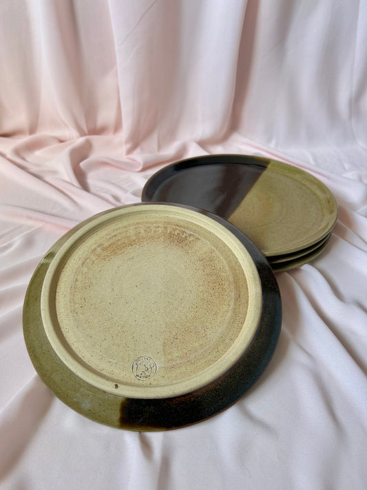 Flared Plate - Green/Black