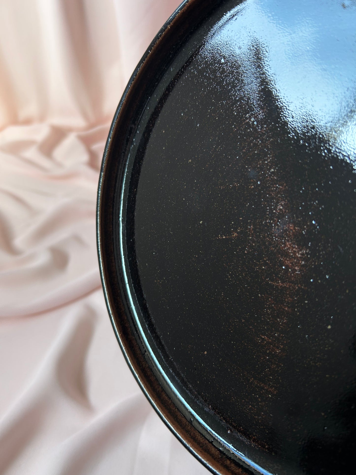 Levitating Plate - Black
