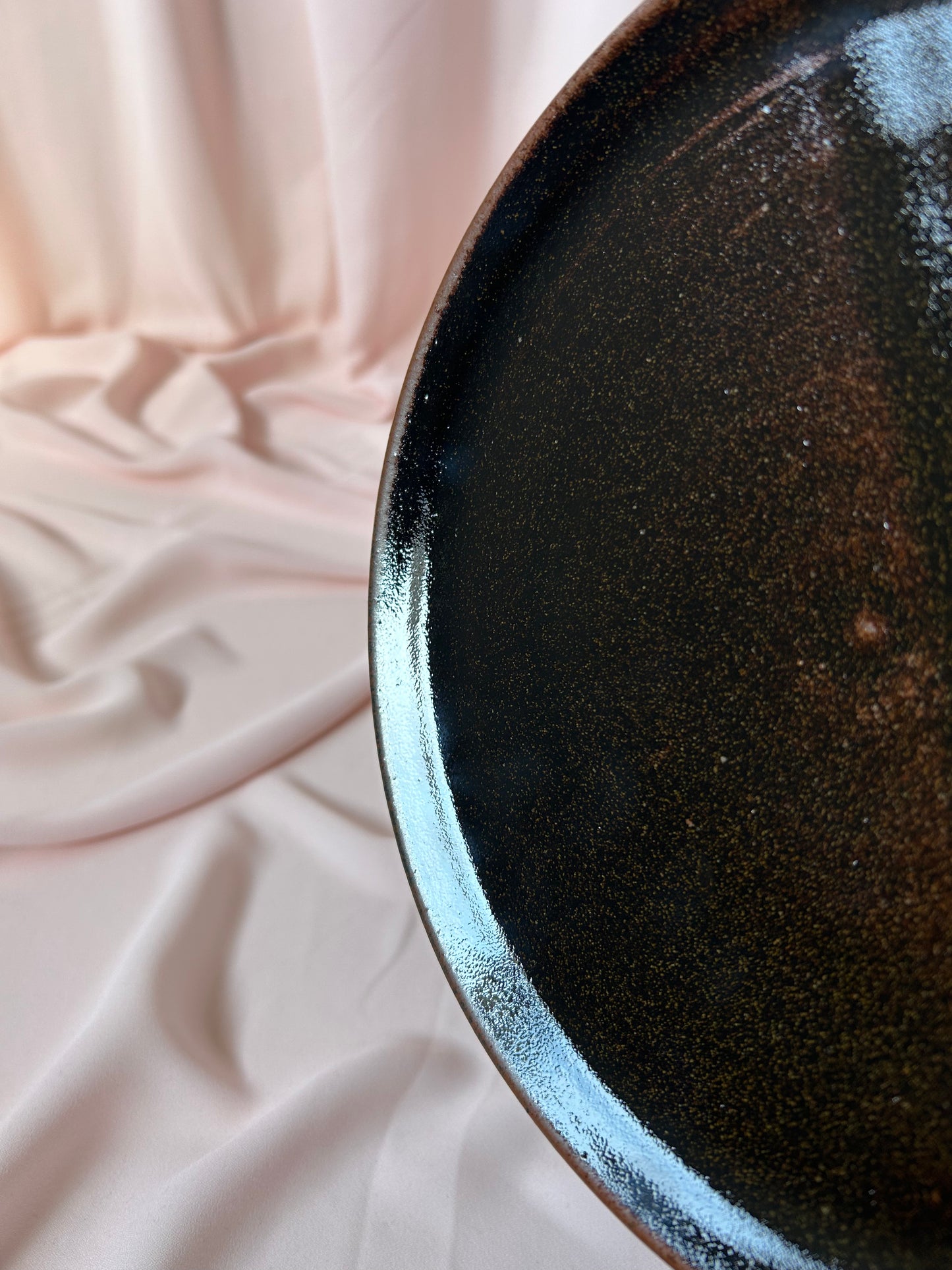 Flared Plate - Black
