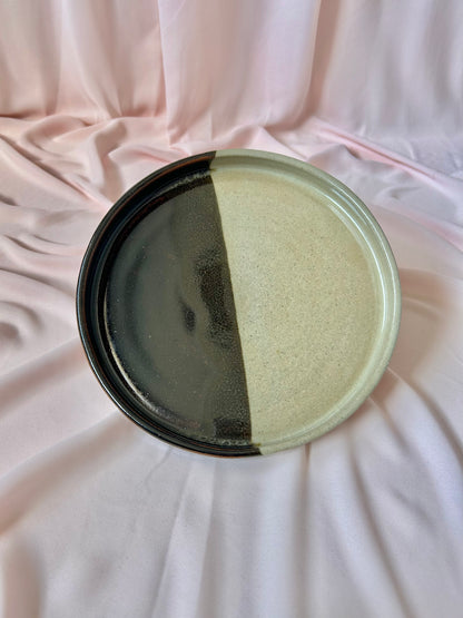 Levitating Plate - White/Black