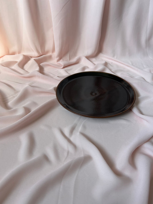 Flared Plate - Black